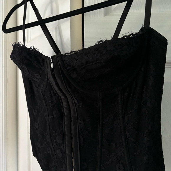 Black floral corset - Picture 2 of 6